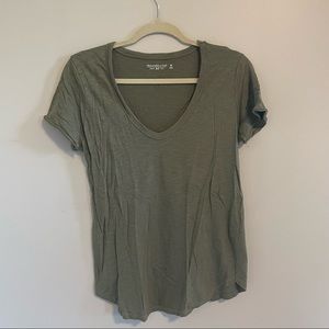 Abercrombie soft v-neck tee